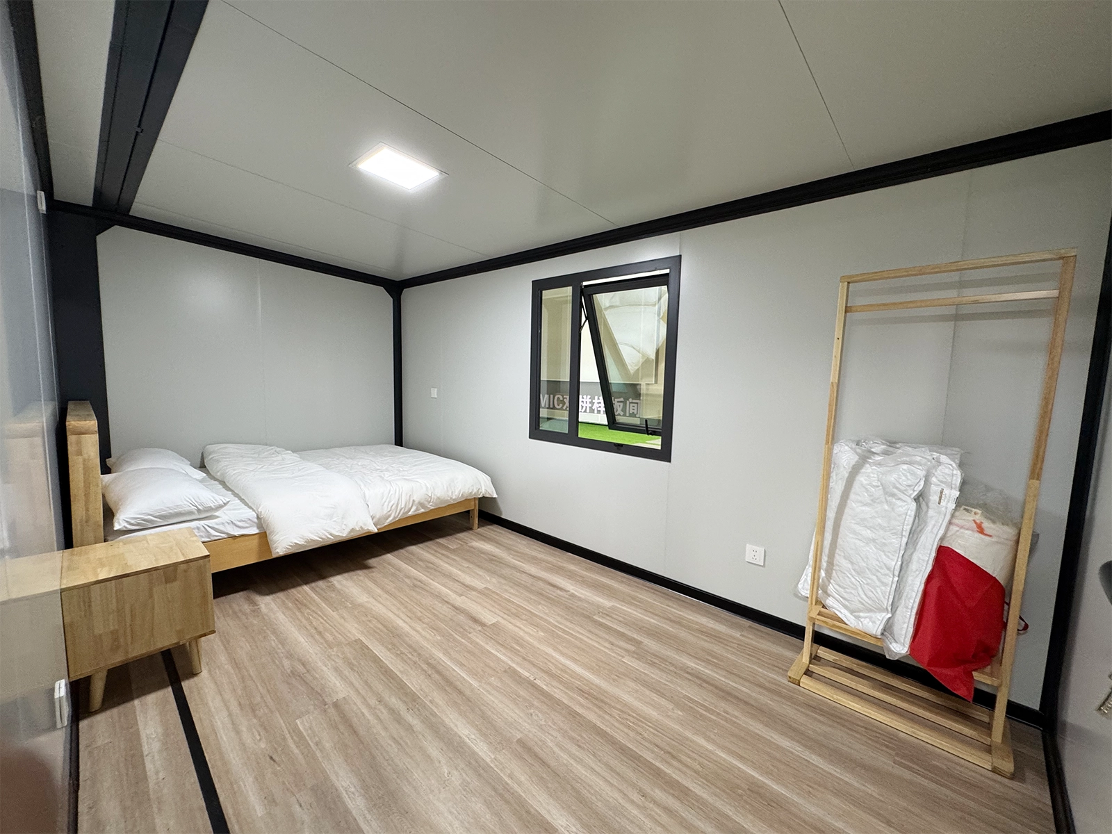 Side view showing dual wings of 30ft Expandable Container House