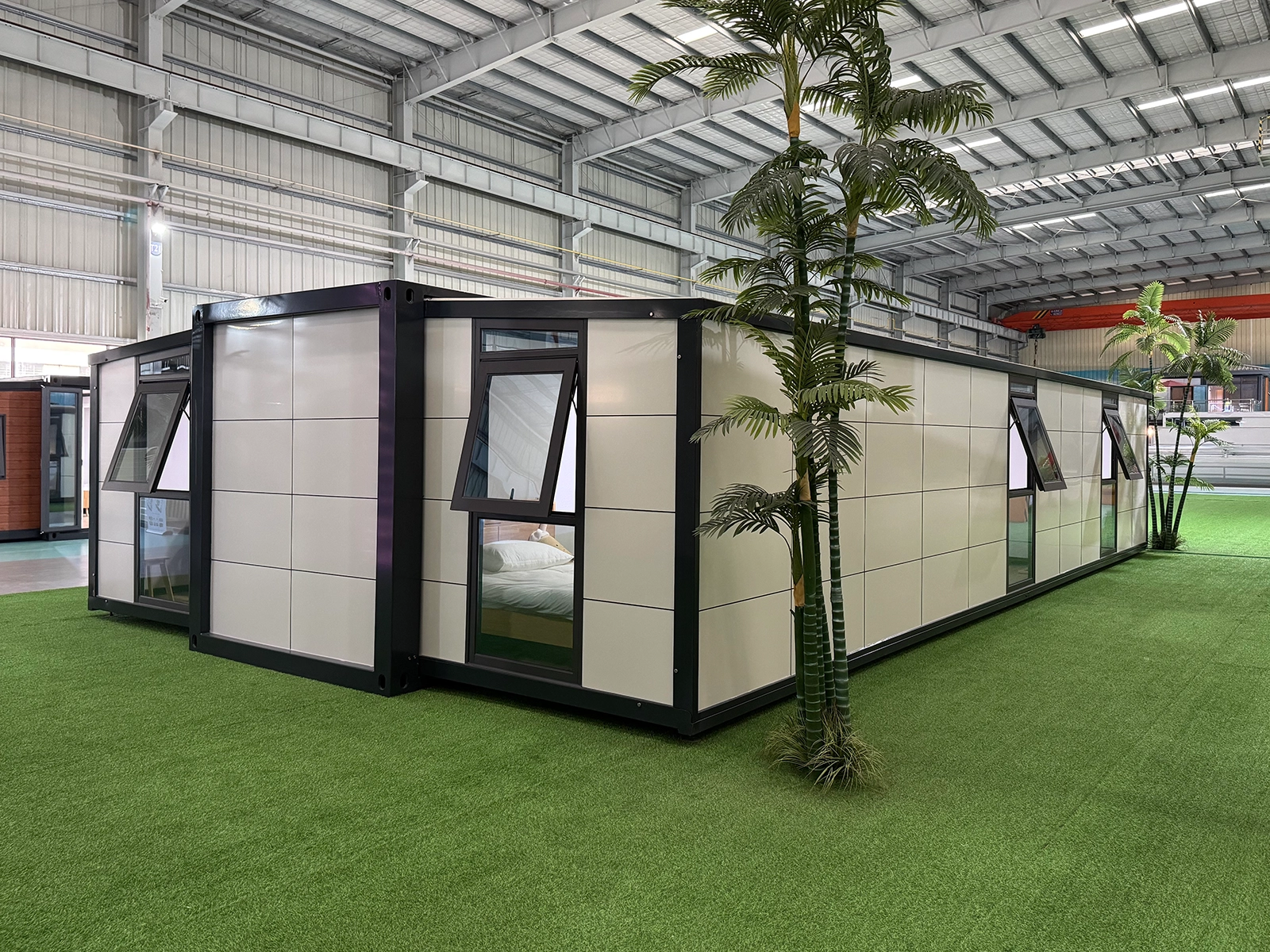 Fully Expanded 40ft Modular Container House – 73㎡ Living Area for Residential or Office Use