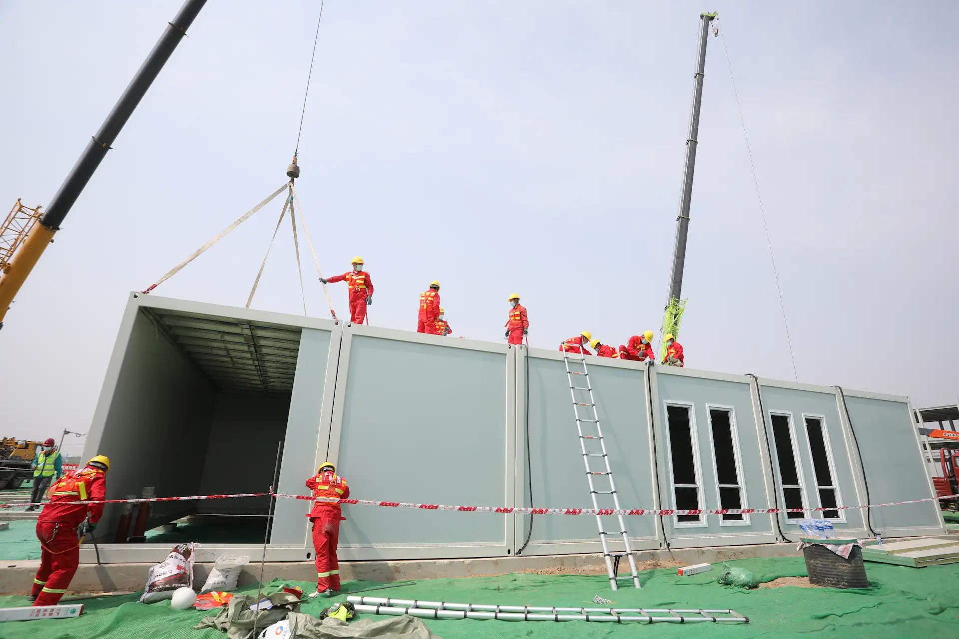 Folded and expanded mobile container camp unit comparison-2