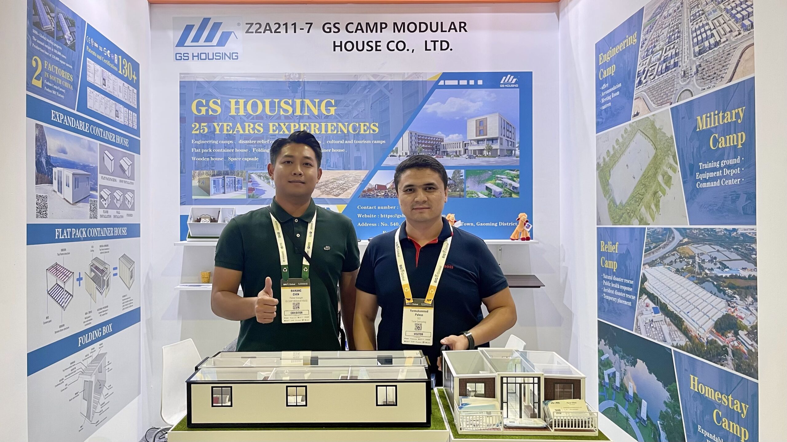 gs-housing-sales-team-with-client-03 GS Housing team welcoming visiting customer at office