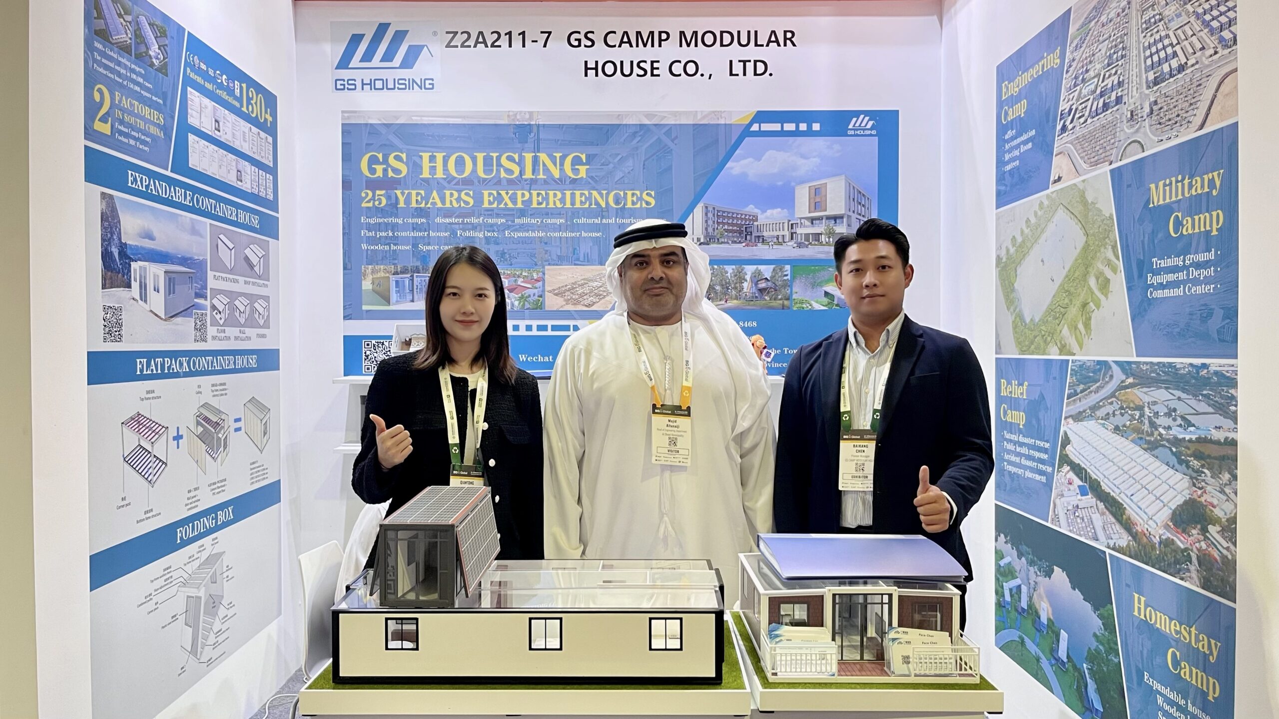 gs-housing-sales-team-with-client-07 GS Housing team and client discussing modular housing cooperation