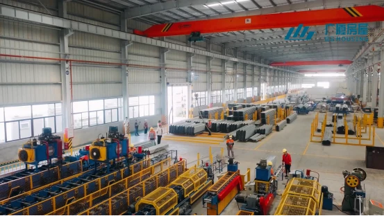 The 3 Core Principles of Expandable Container House Stability 24 Expandable container production line inside expandable container house factory